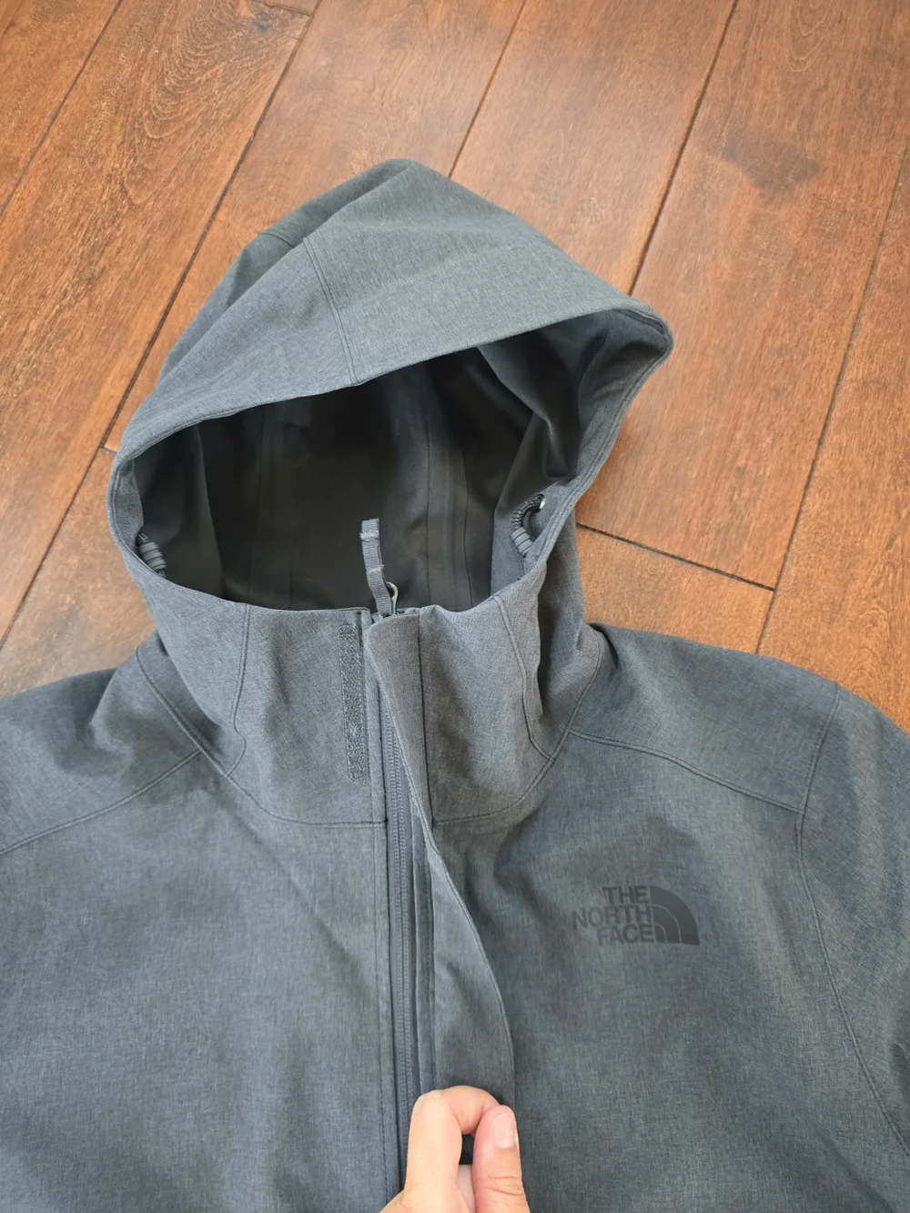 The North Face Men's Medium Apex Flex DryVent Softshell Jacket Grey